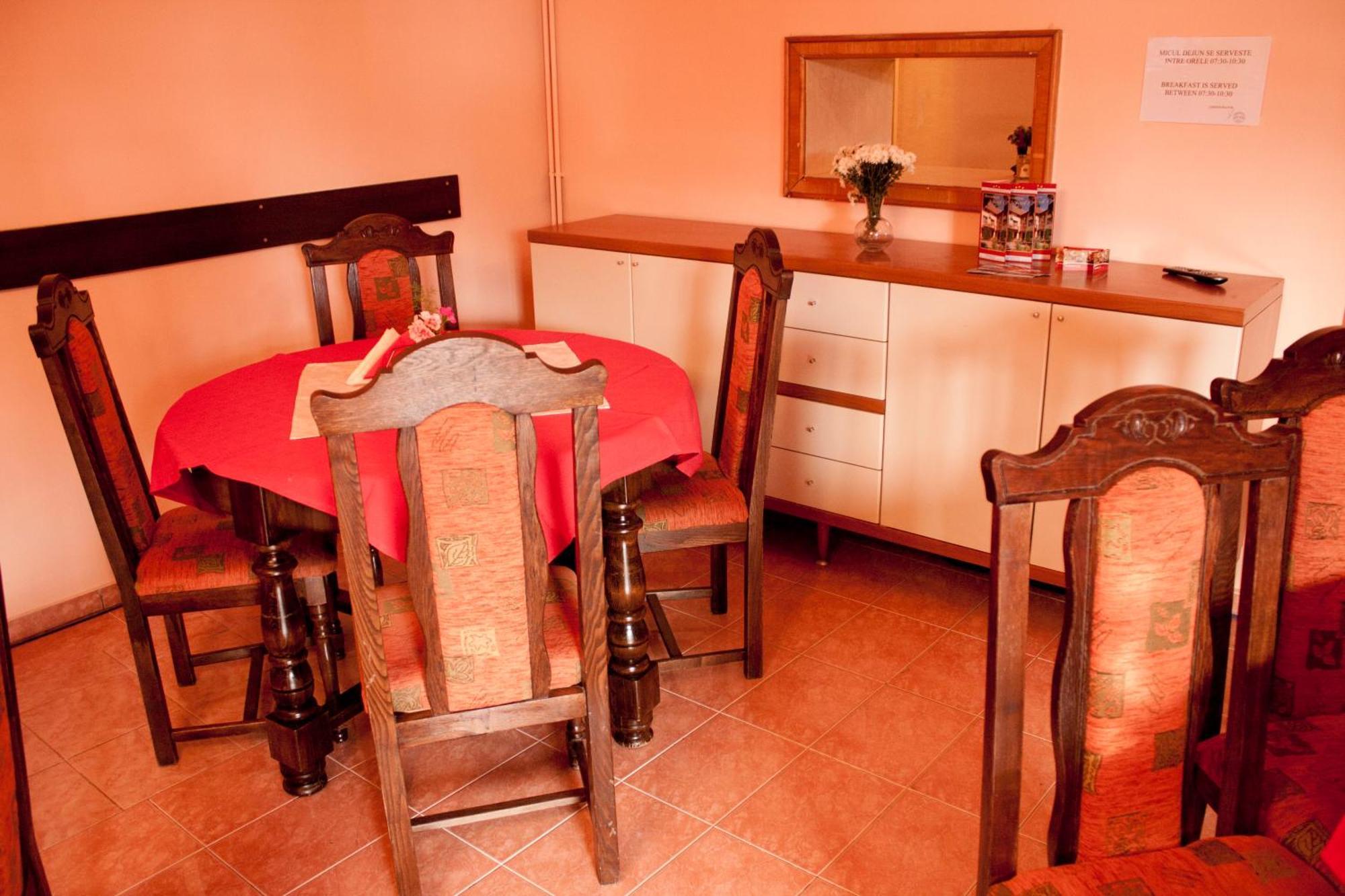Pensiunea Vlad Home Temesvár Kültér fotó